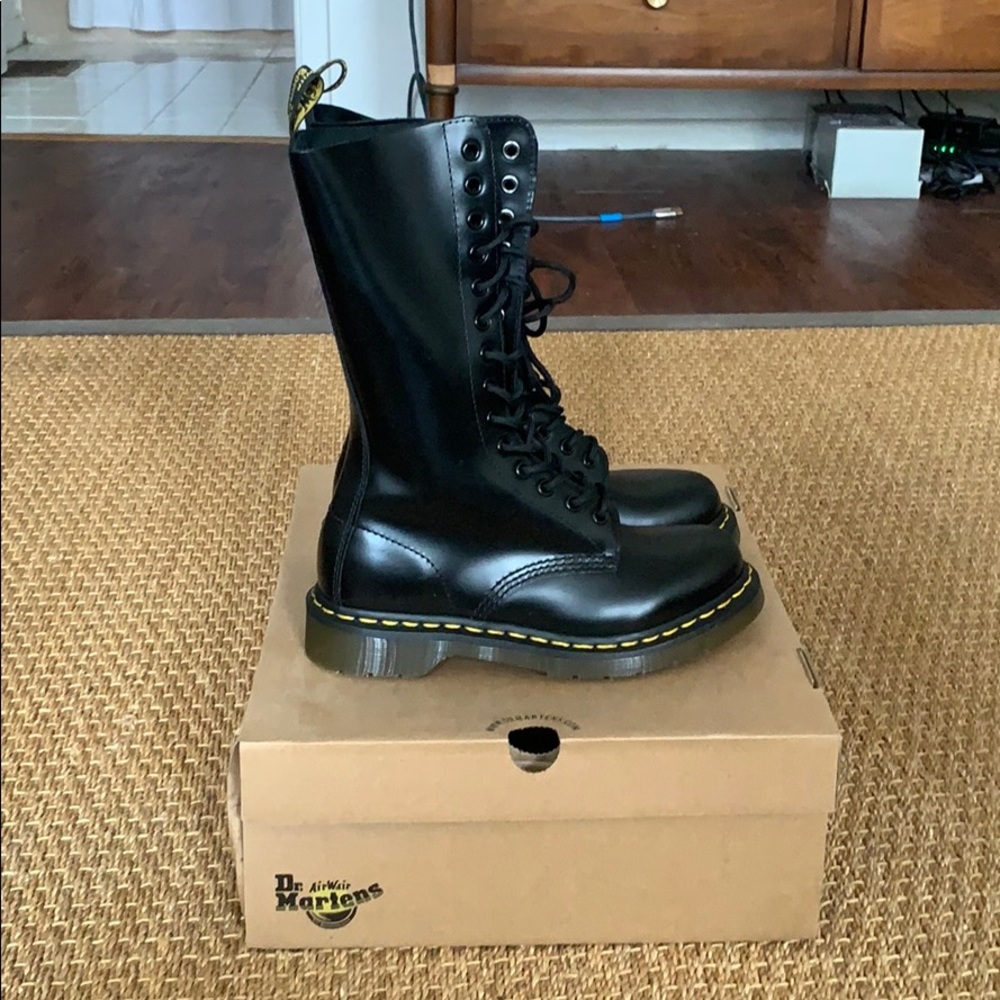 Dr. Martens 1914 W black lace up boots US6/7 37